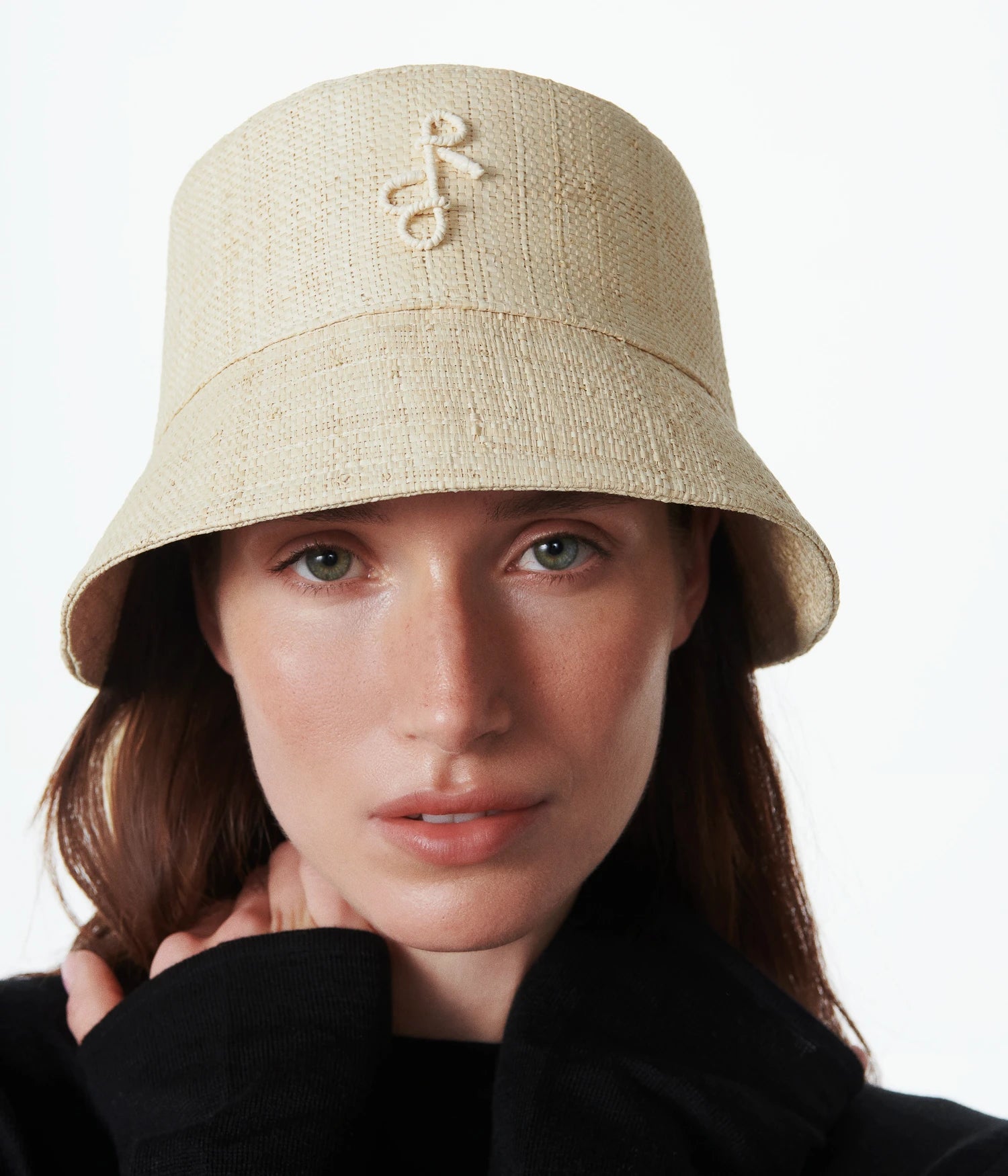 【Ruslan Baginskiy】 Paper strawバケットハット Ruslan Baginskiy Paper Straw Bucket Hat In Neutrals | ModeSens