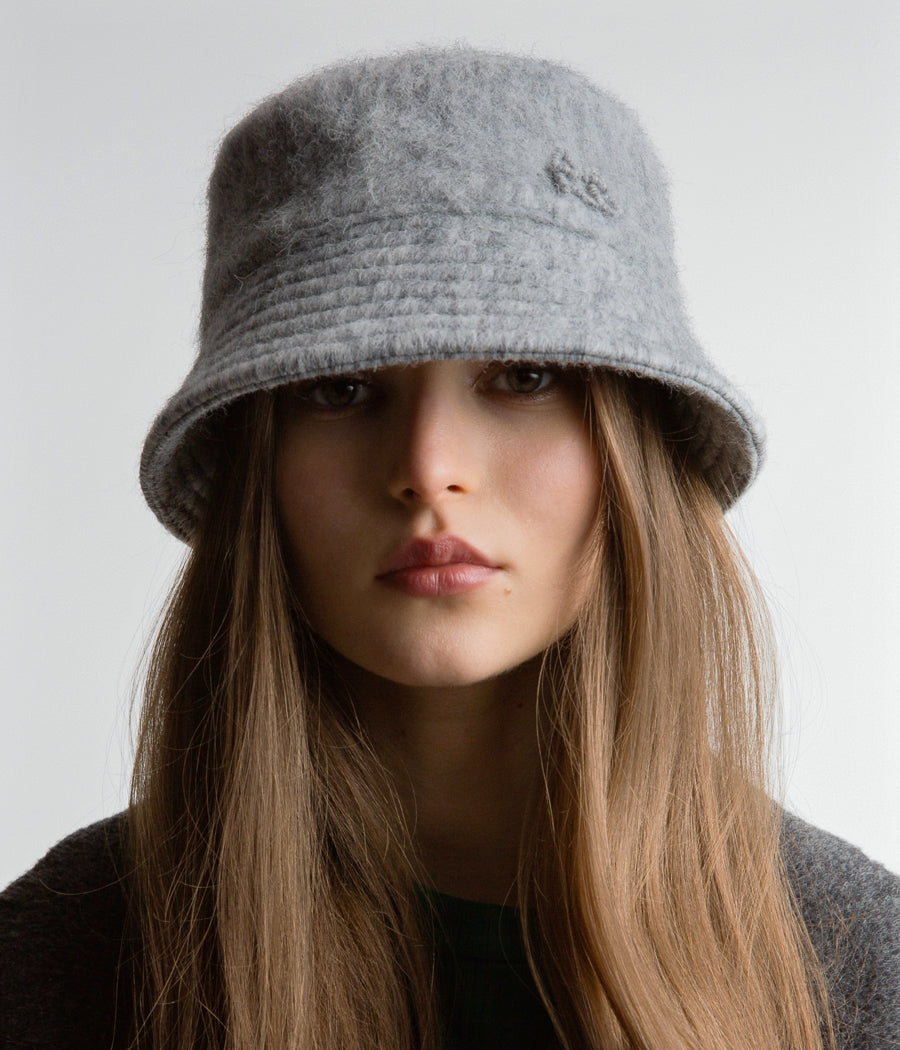 Ruslan Baginskiy Fall-Winter 2023-2024 • Ruslan Baginskiy Hats 