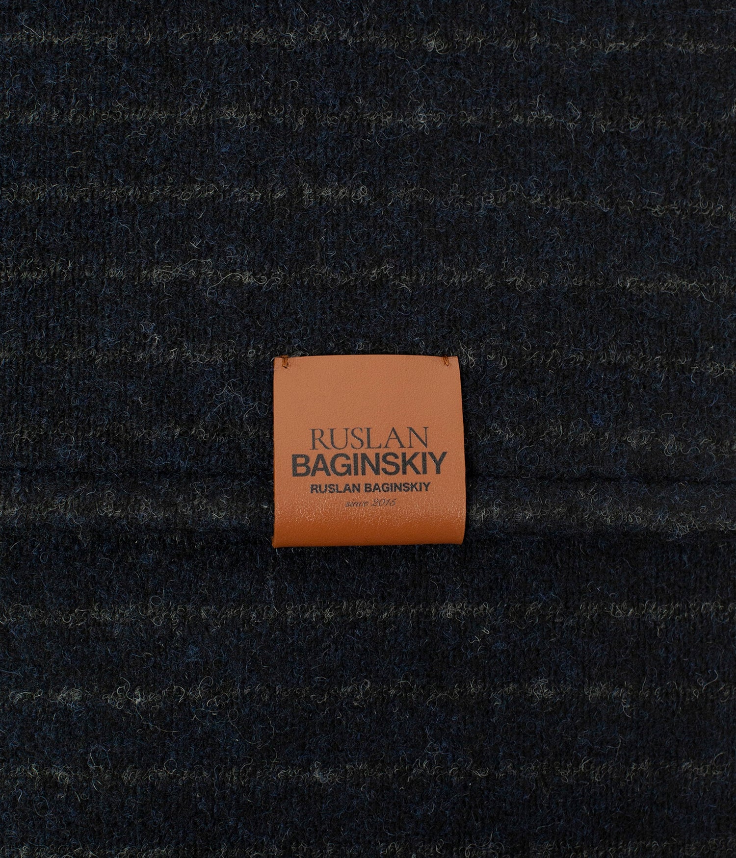 Photo, Kapelusze, Stripe-Pattern Hooded Scarf