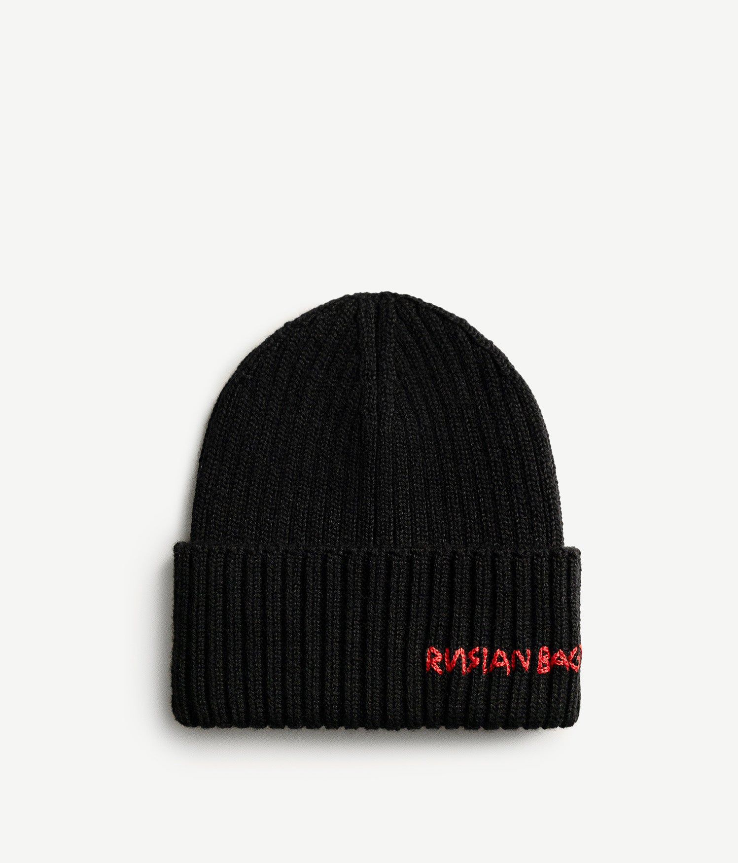 All Knits, Ruslan Baginskiy Beanie Hat is the easiest solution to the typical winterish predicament, which lies in staying warm and fashion-forward all at once. This beanie features a wide turn-up cuff, embellished with the hand-embroidered RB logo. Apart from the red logo, the rest of the hat stays neutral. But don’t hope for a chance to lose yourself in the crowd, since simplicity is one of the most striking things. And the vibe of a person, who feels comfortable and assured in their hat, is even more striking. Actually, it is just overbeaning.