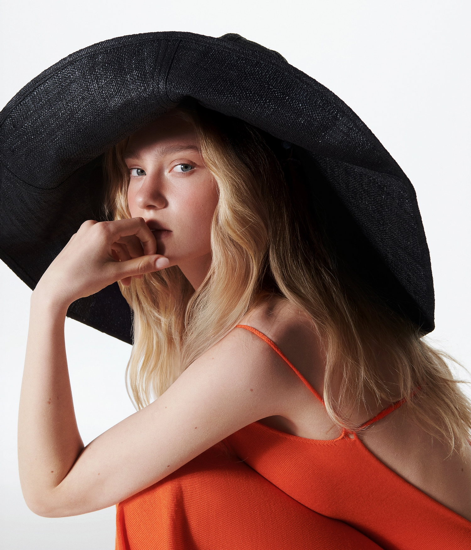 Photo, , Foldable Oversized Straw Hat