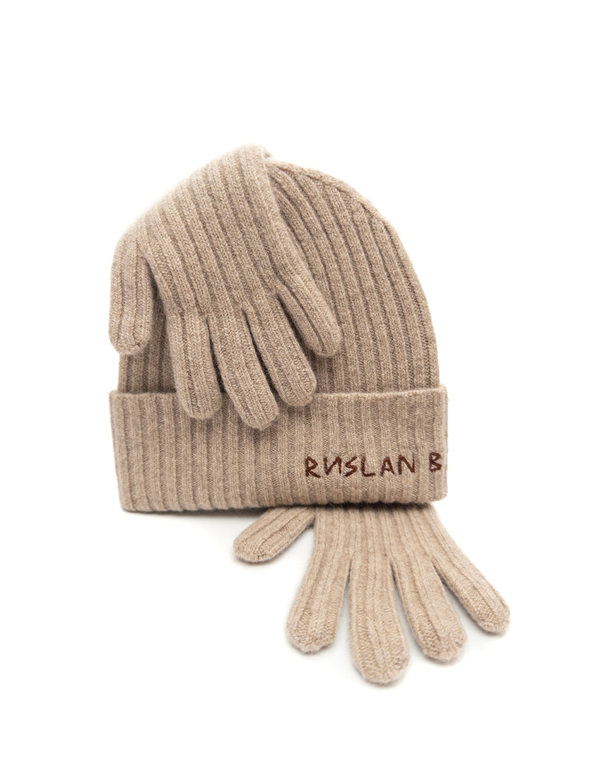 Ruslan Baginskiy image