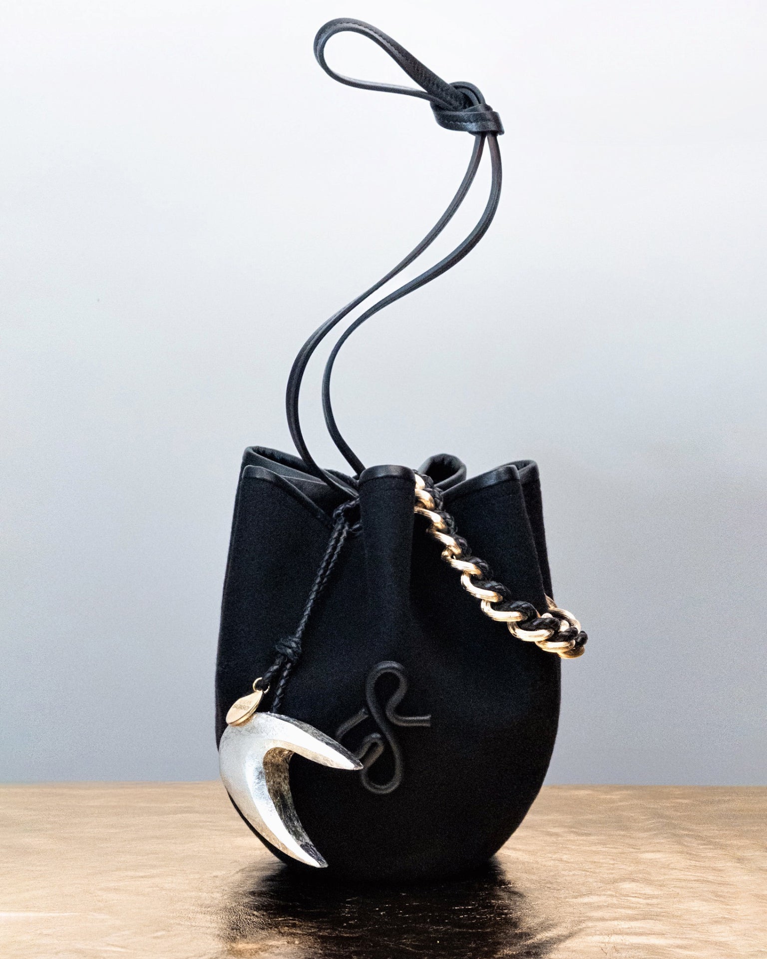 Ruslan Baginskiy image