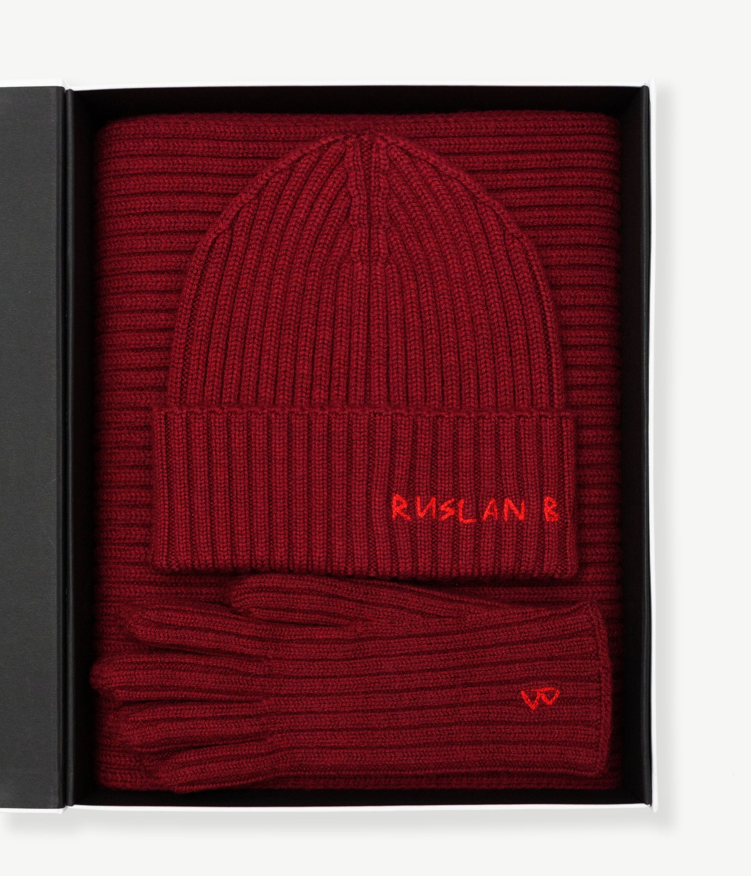 Gift Set: Scarf + Beanie + Gloves (with Gift Box)